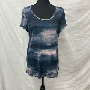 Simply Vera Wang short-sleeved pink and blue tee, size XL